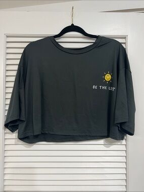 Be The Light Cropped Graphic Tee - Charcoal